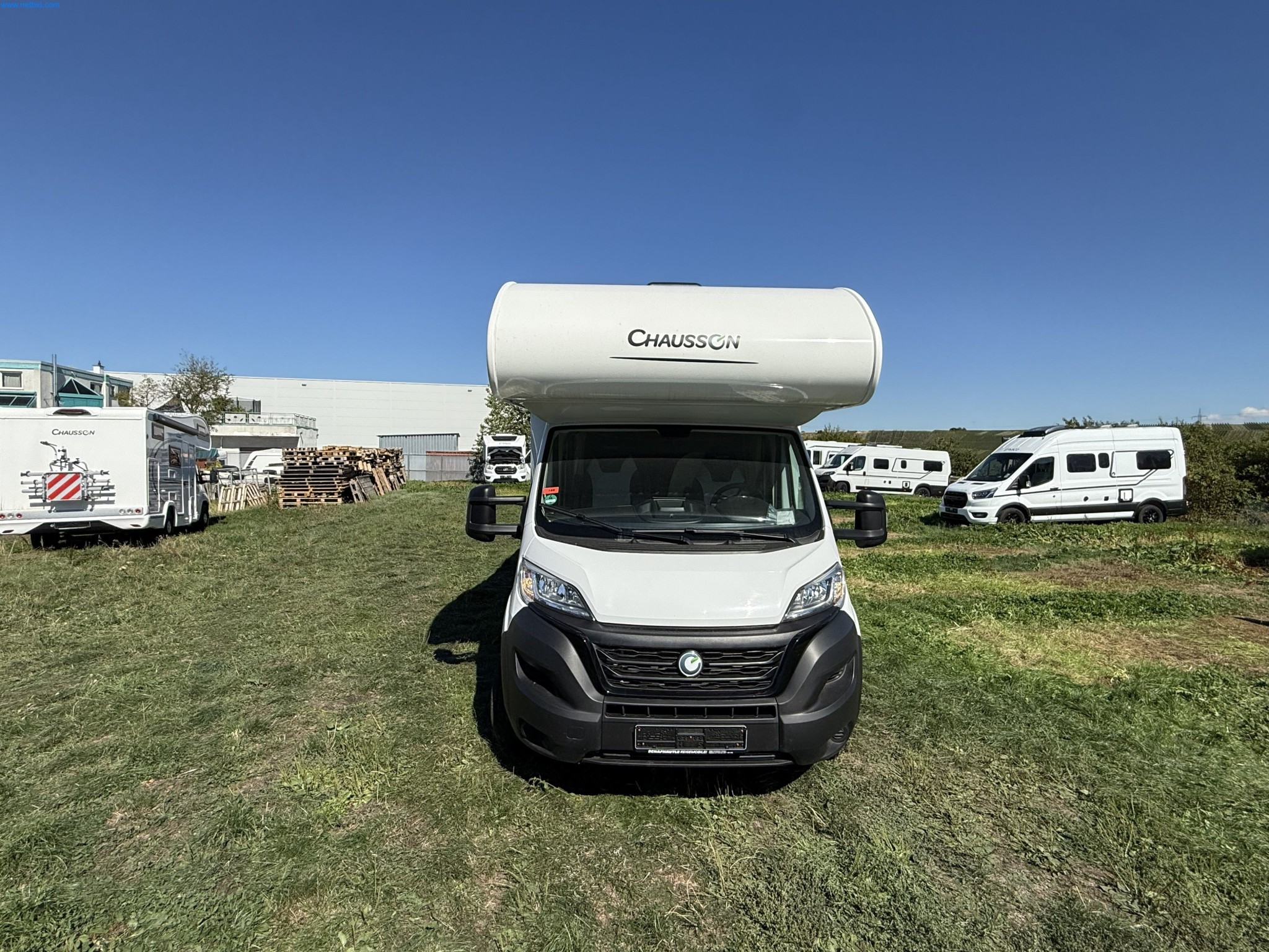 Motorhomes and recreational vehicles, travel trailers, RV accessories, trucks, office and workshop equipment-8