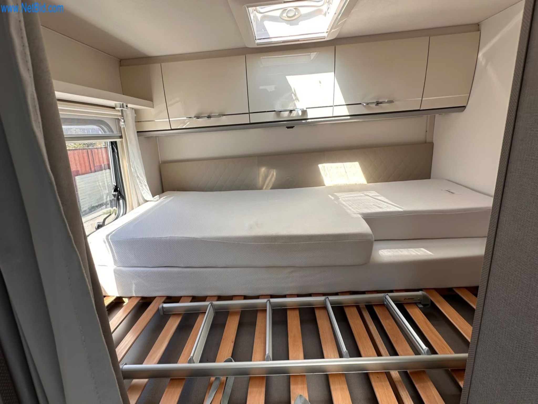 Motorhomes and recreational vehicles, travel trailers, RV accessories, trucks, office and workshop equipment-16