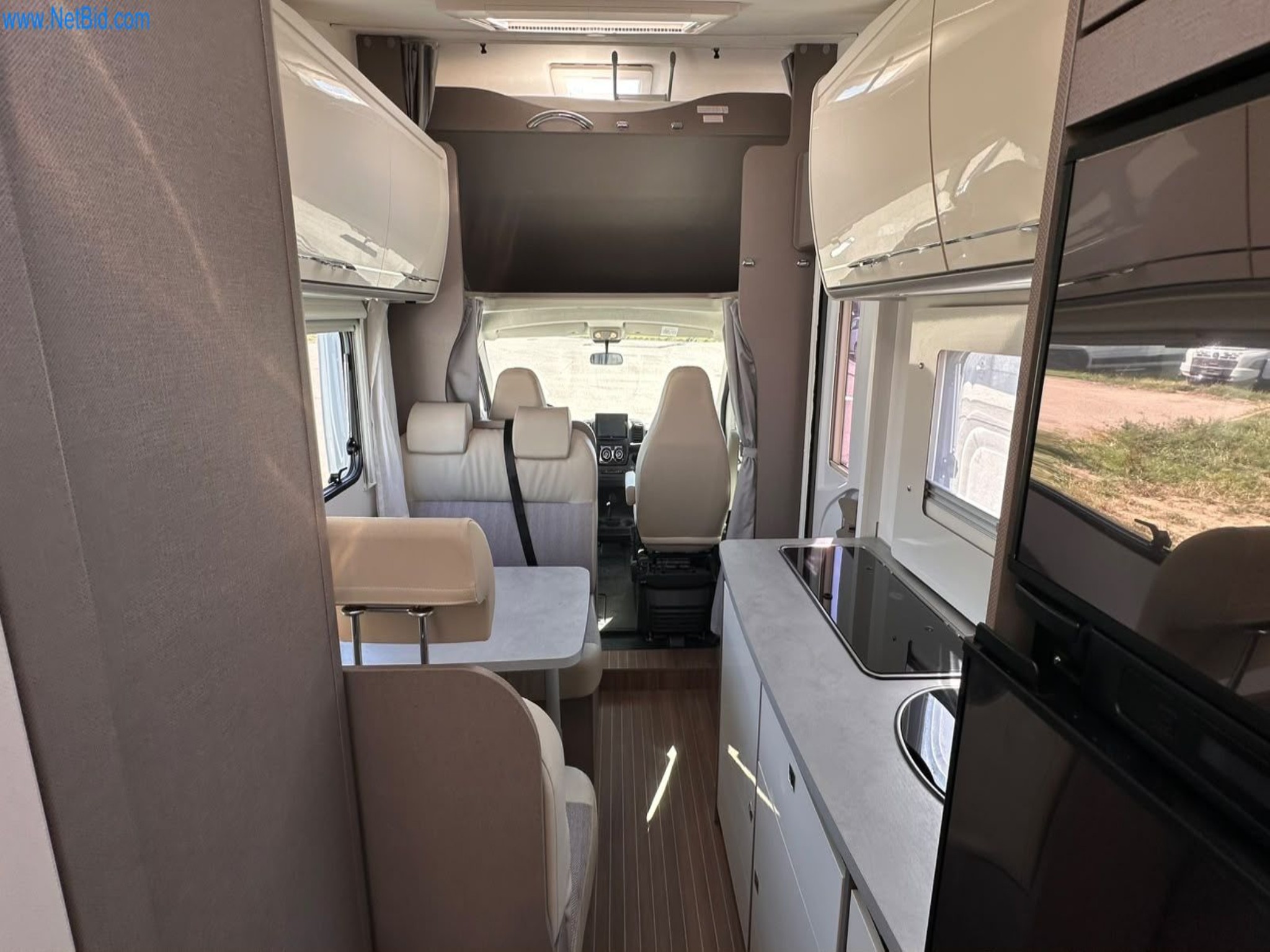 Motorhomes and recreational vehicles, travel trailers, RV accessories, trucks, office and workshop equipment-18