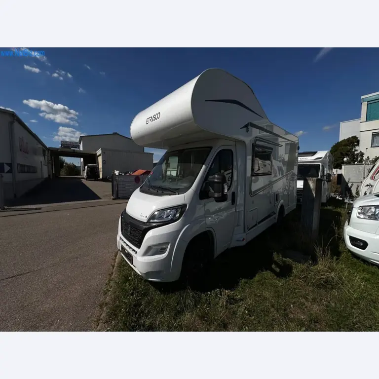 Motorhomes and recreational vehicles, travel trailers, RV accessories, trucks, office and workshop equipment-2