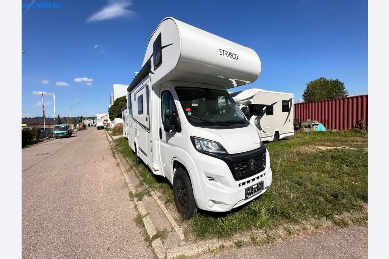 Motorhomes and recreational vehicles, travel trailers, RV accessories, trucks, office and workshop equipment-7