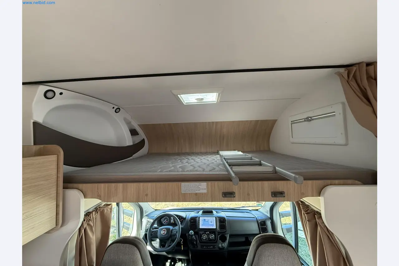 Motorhomes and recreational vehicles, travel trailers, caravan accessories, trucks, office and workshop equipment-13