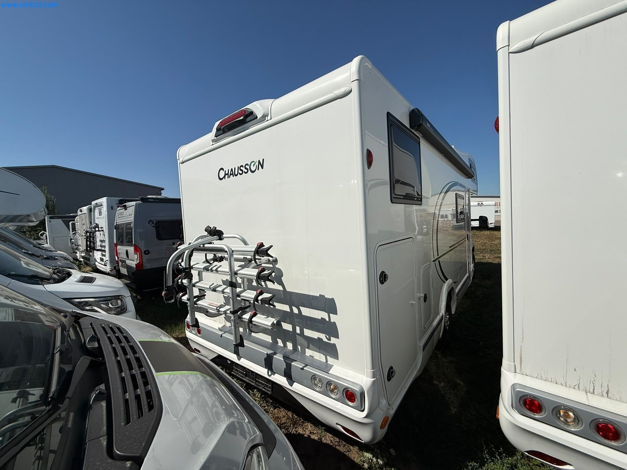 Motorhomes and recreational vehicles, travel trailers, caravan accessories, trucks, office and workshop equipment-7