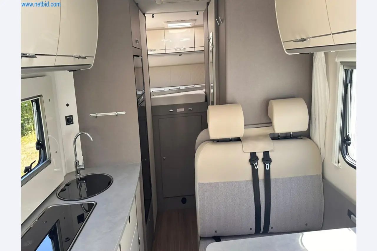 Motorhomes and recreational vehicles, travel trailers, caravan accessories, trucks, office and workshop equipment-11