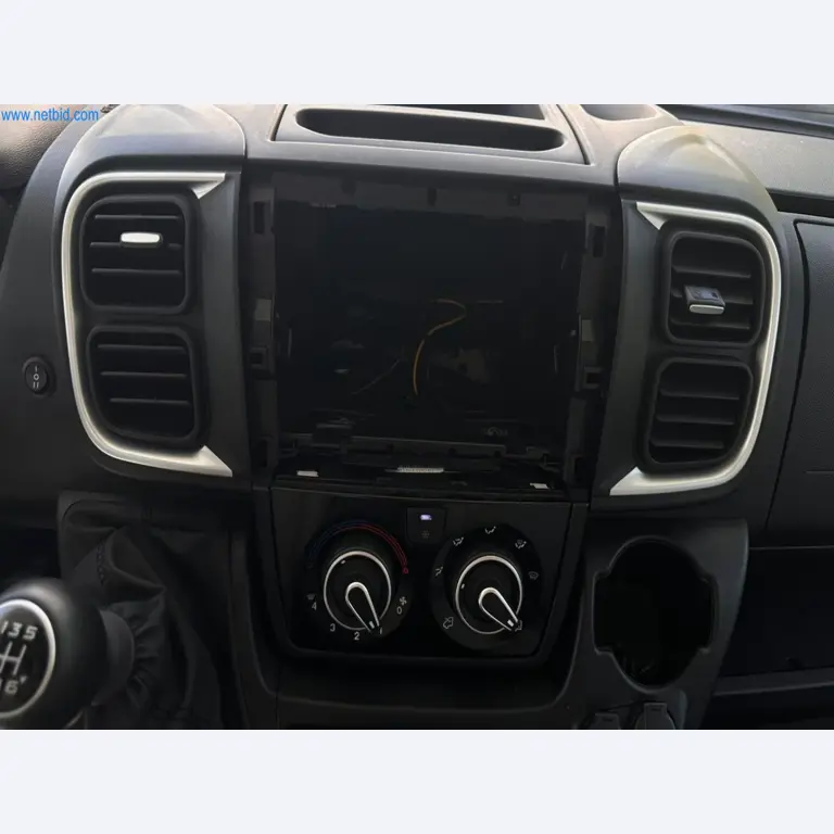 Motorhomes and recreational vehicles, travel trailers, caravan accessories, trucks, office and workshop equipment-12