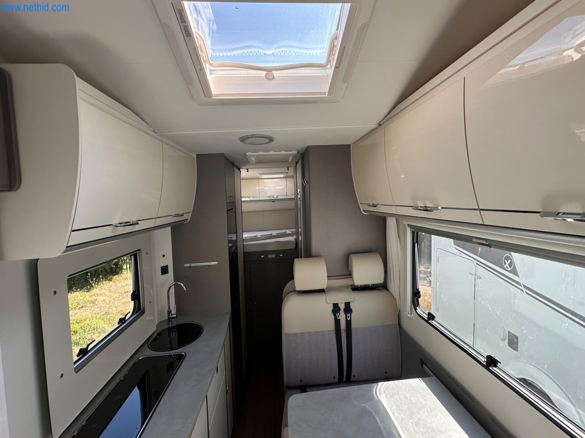 Motorhomes and recreational vehicles, travel trailers, caravan accessories, trucks, office and workshop equipment-3