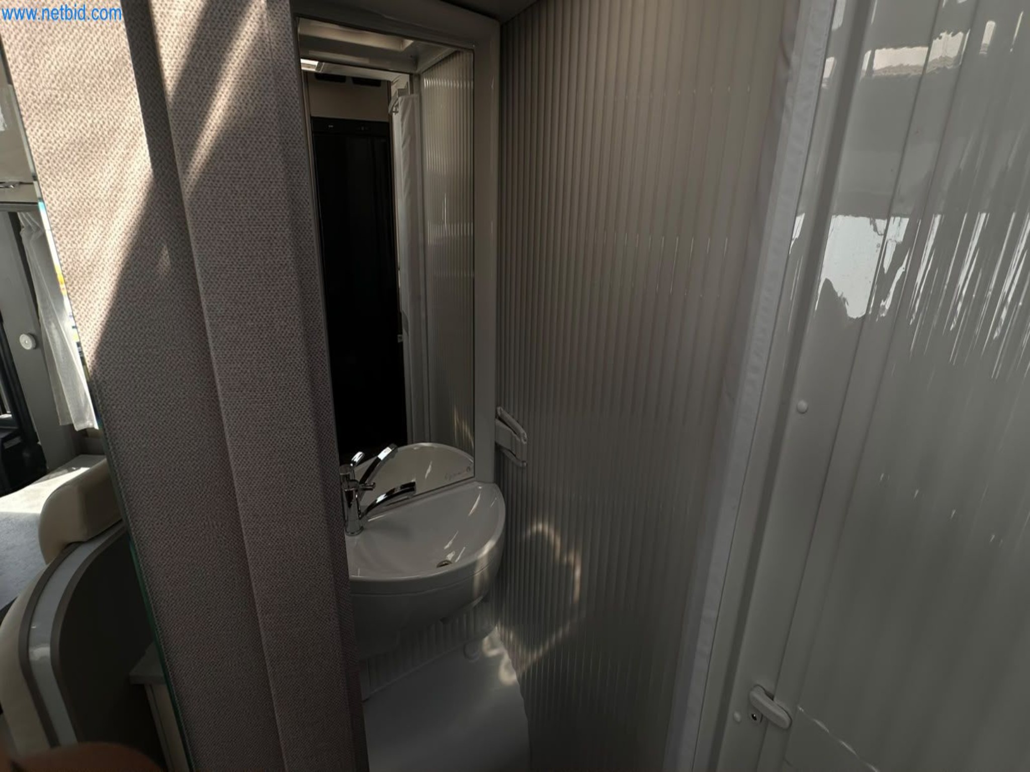 Motorhomes and recreational vehicles, travel trailers, caravan accessories, trucks, office and workshop equipment-13