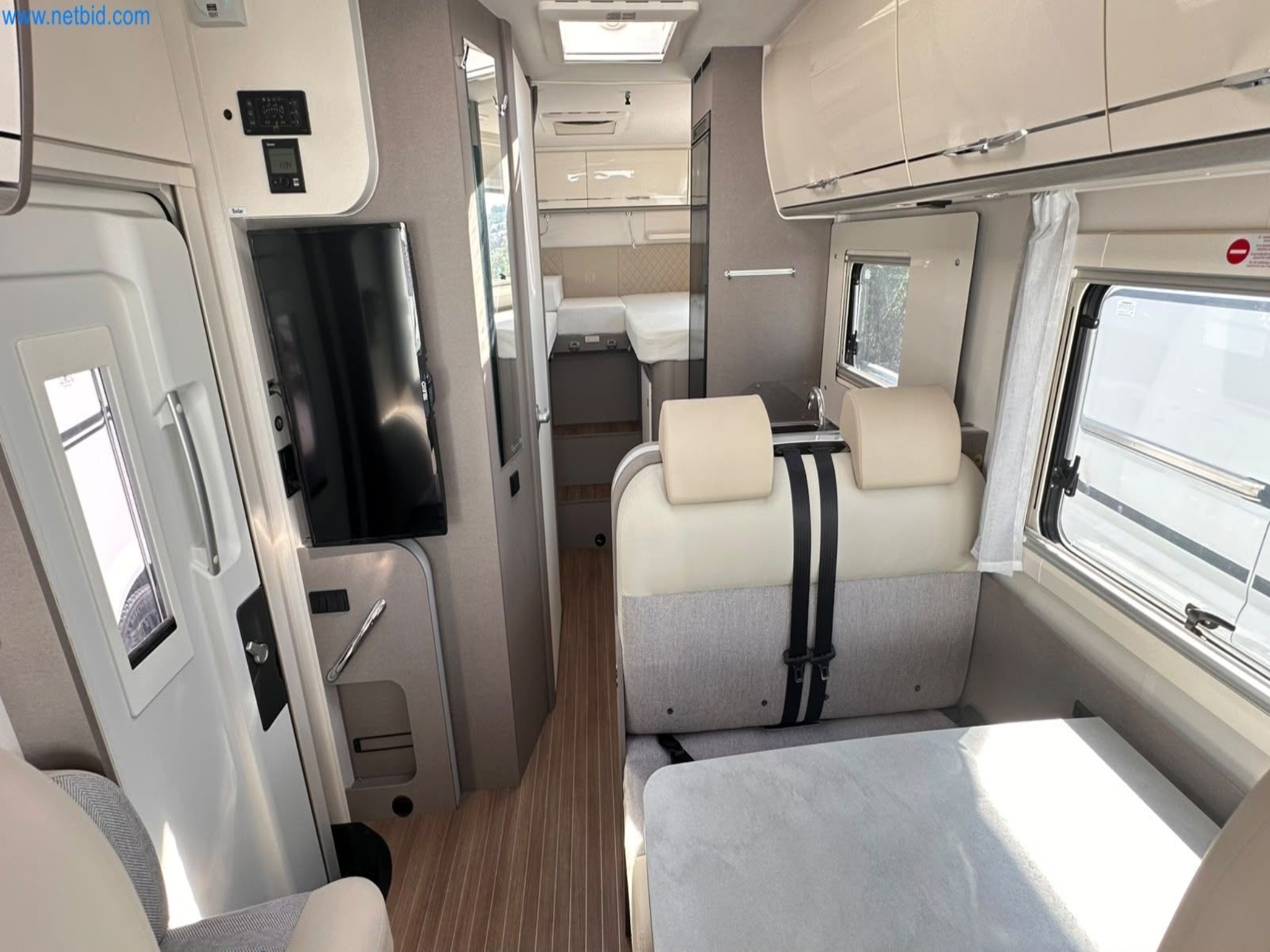 Motorhomes and recreational vehicles, travel trailers, caravan accessories, trucks, office and workshop equipment-16