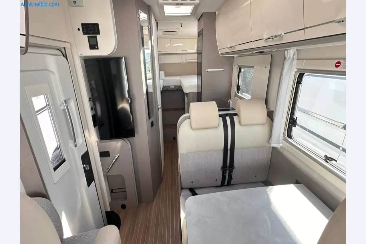 Motorhomes and recreational vehicles, travel trailers, caravan accessories, trucks, office and workshop equipment-16