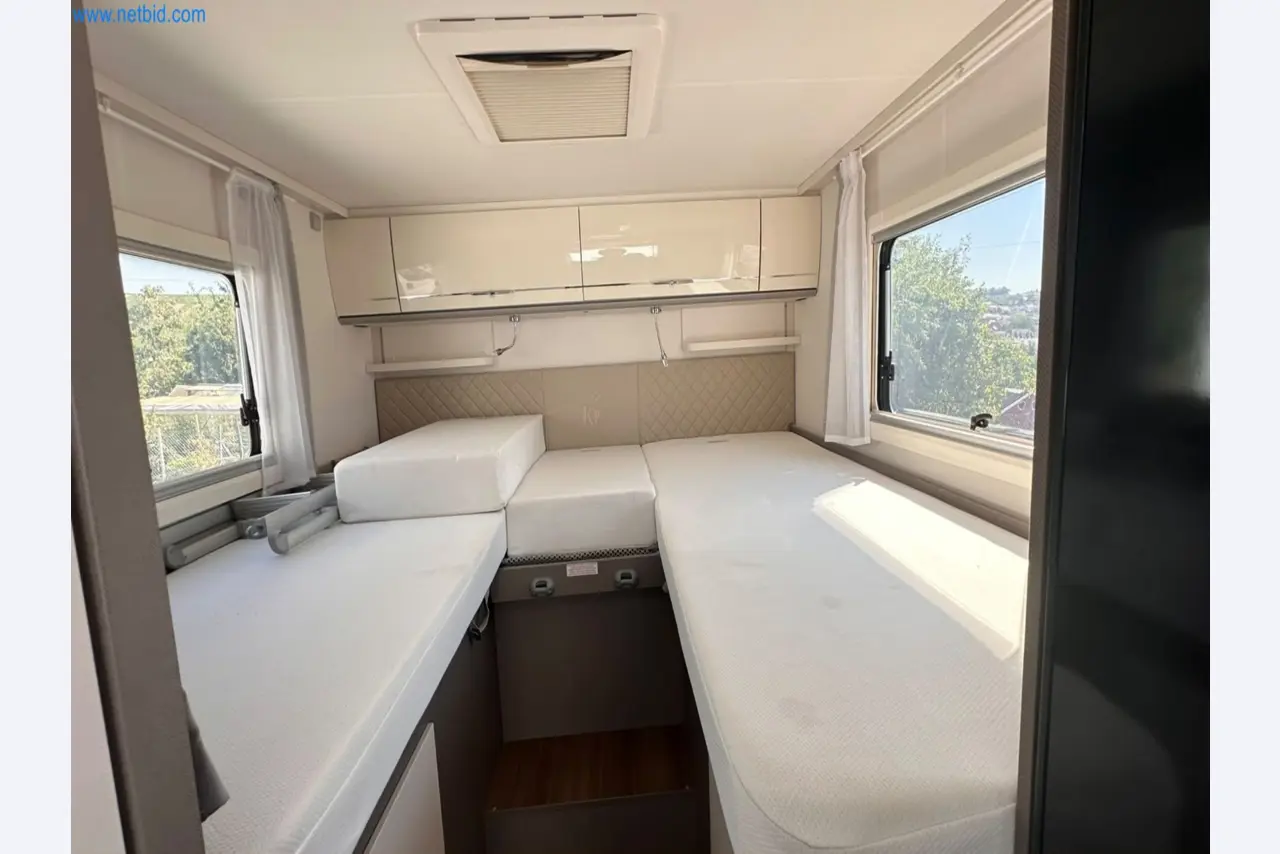 Motorhomes and recreational vehicles, travel trailers, caravan accessories, trucks, office and workshop equipment-18