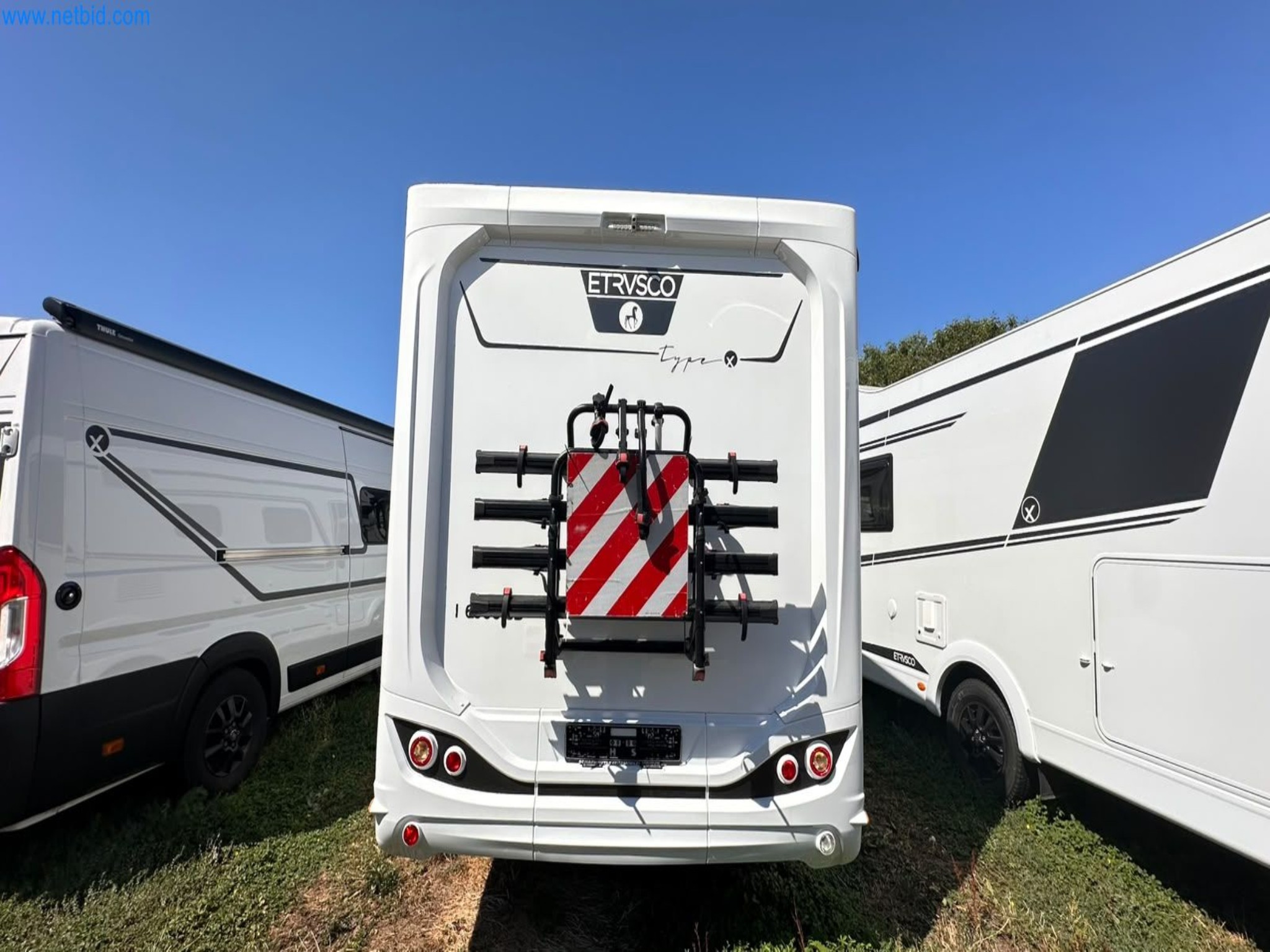 Motorhomes and recreational vehicles, travel trailers, caravan accessories, trucks, office and workshop equipment-4