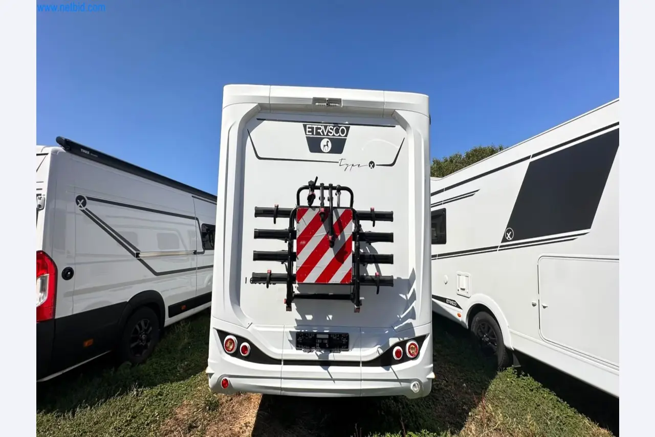 Motorhomes and recreational vehicles, travel trailers, caravan accessories, trucks, office and workshop equipment-4
