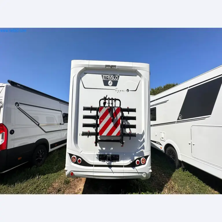 Motorhomes and recreational vehicles, travel trailers, caravan accessories, trucks, office and workshop equipment-4