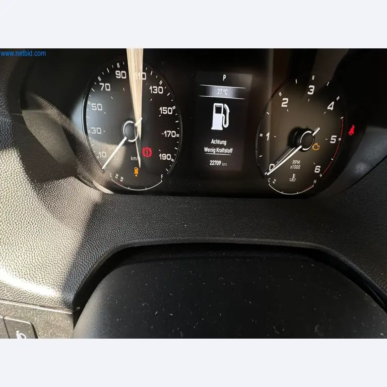Motorhomes and recreational vehicles, travel trailers, caravan accessories, trucks, office and workshop equipment-6