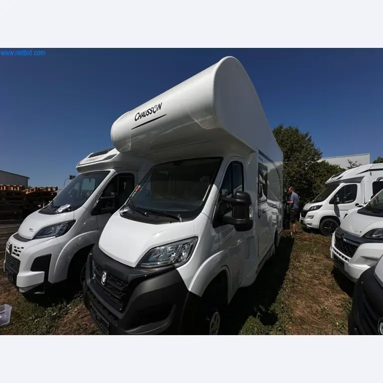 Motorhomes and recreational vehicles, travel trailers, caravan accessories, trucks, office and workshop equipment-12