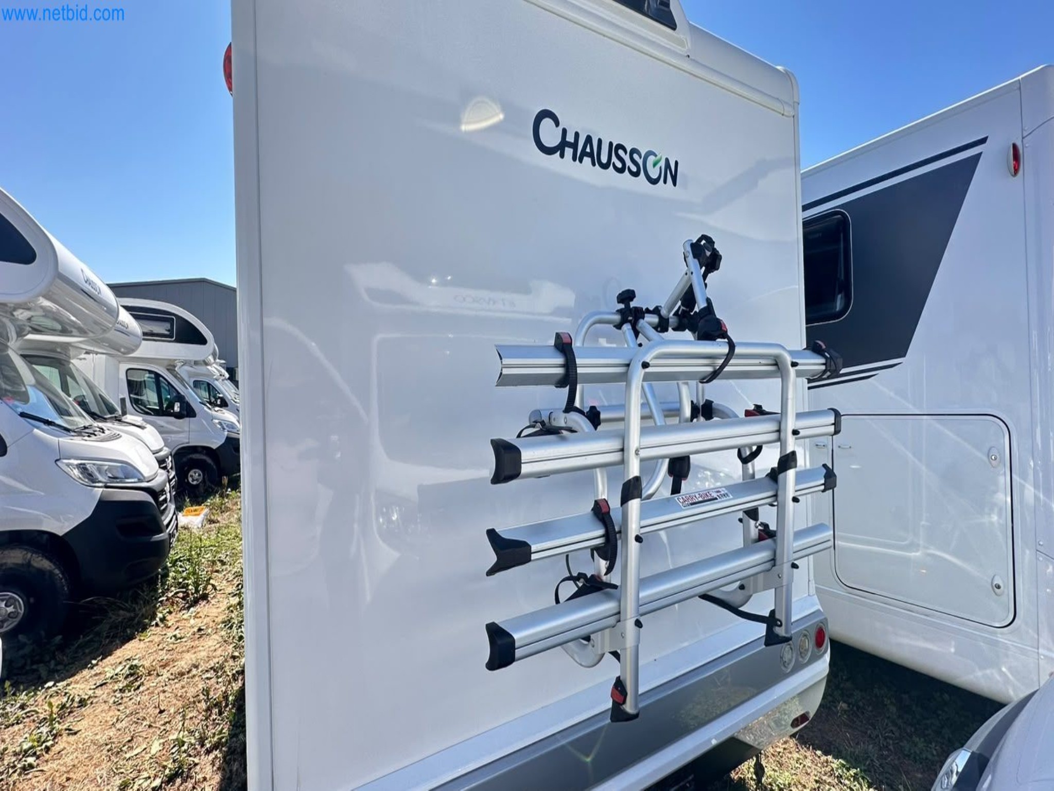Motorhomes and recreational vehicles, travel trailers, caravan accessories, trucks, office and workshop equipment-3