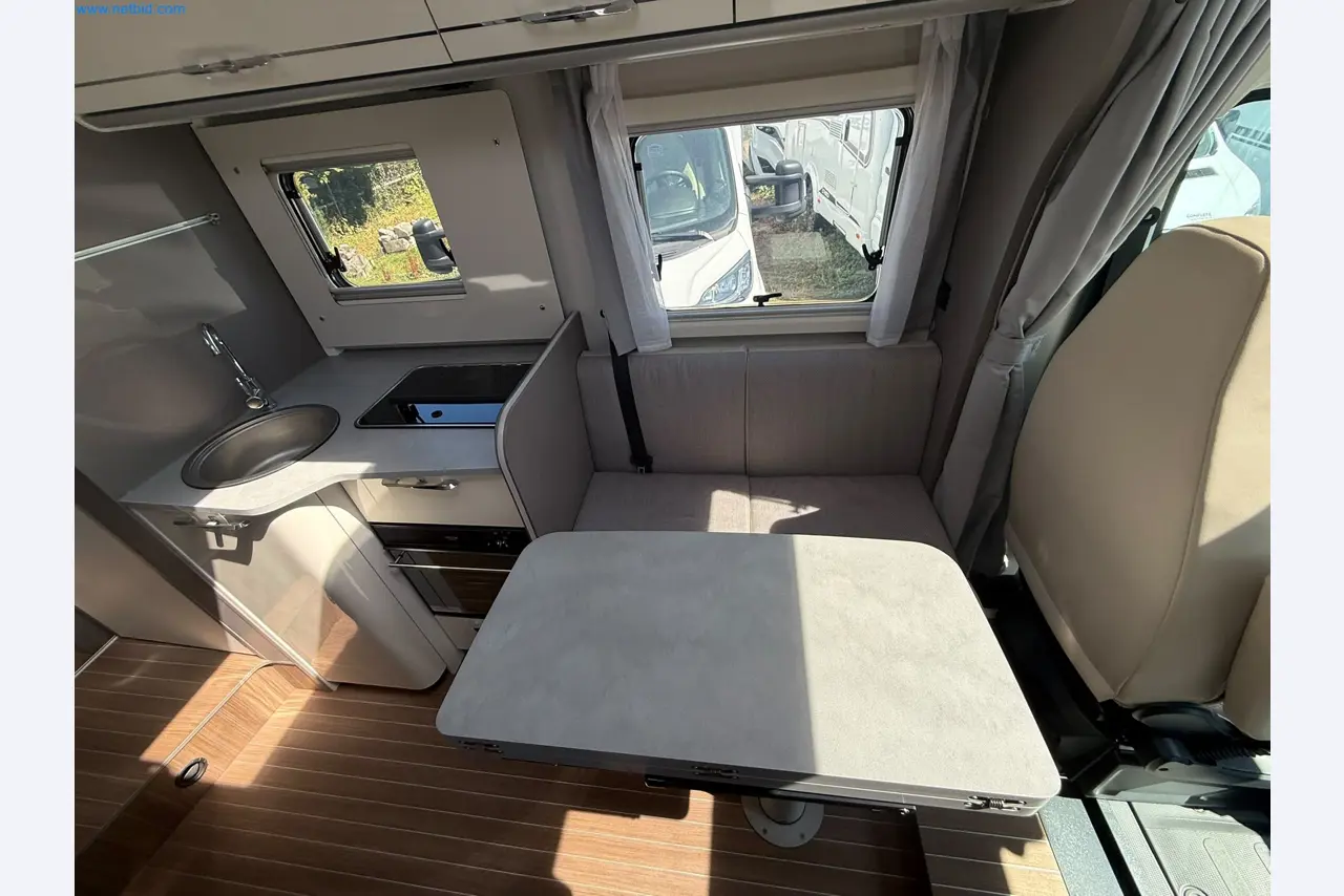 Motorhomes and recreational vehicles, travel trailers, caravan accessories, trucks, office and workshop equipment-10