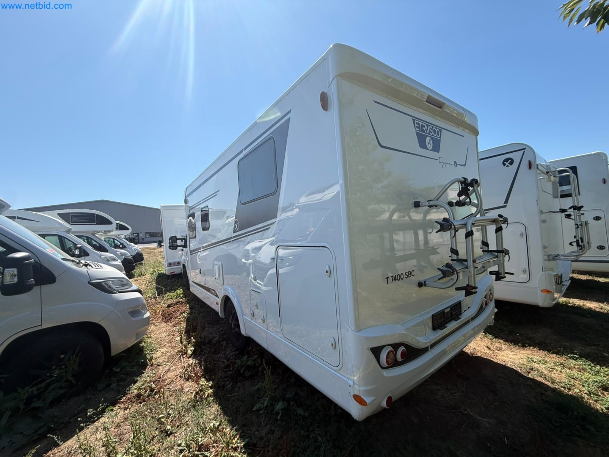 Motorhomes and recreational vehicles, travel trailers, caravan accessories, trucks, office and workshop equipment-11