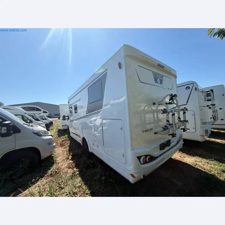 Motorhomes and recreational vehicles, travel trailers, caravan accessories, trucks, office and workshop equipment-11