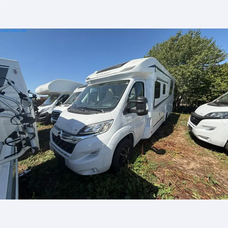 Motorhomes and recreational vehicles, travel trailers, caravan accessories, trucks, office and workshop equipment-12