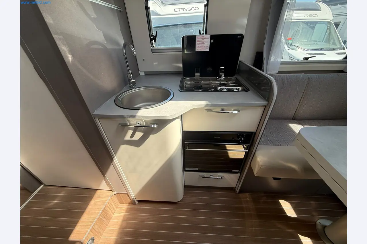 Motorhomes and recreational vehicles, travel trailers, caravan accessories, trucks, office and workshop equipment-13