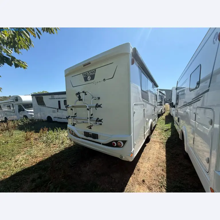 Motorhomes and recreational vehicles, travel trailers, caravan accessories, trucks, office and workshop equipment-14