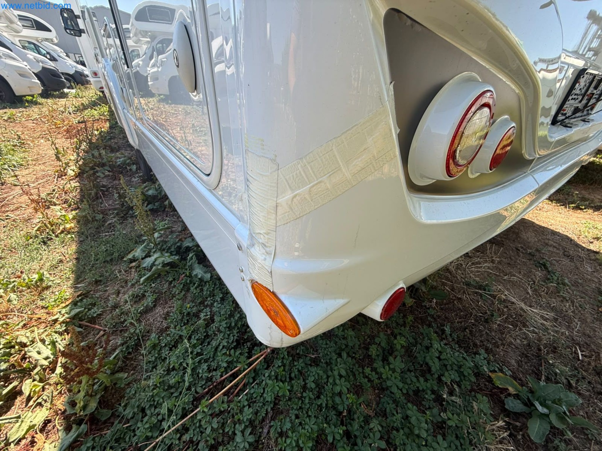 Motorhomes and recreational vehicles, travel trailers, caravan accessories, trucks, office and workshop equipment-16