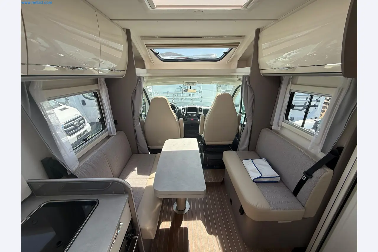 Motorhomes and recreational vehicles, travel trailers, caravan accessories, trucks, office and workshop equipment-8