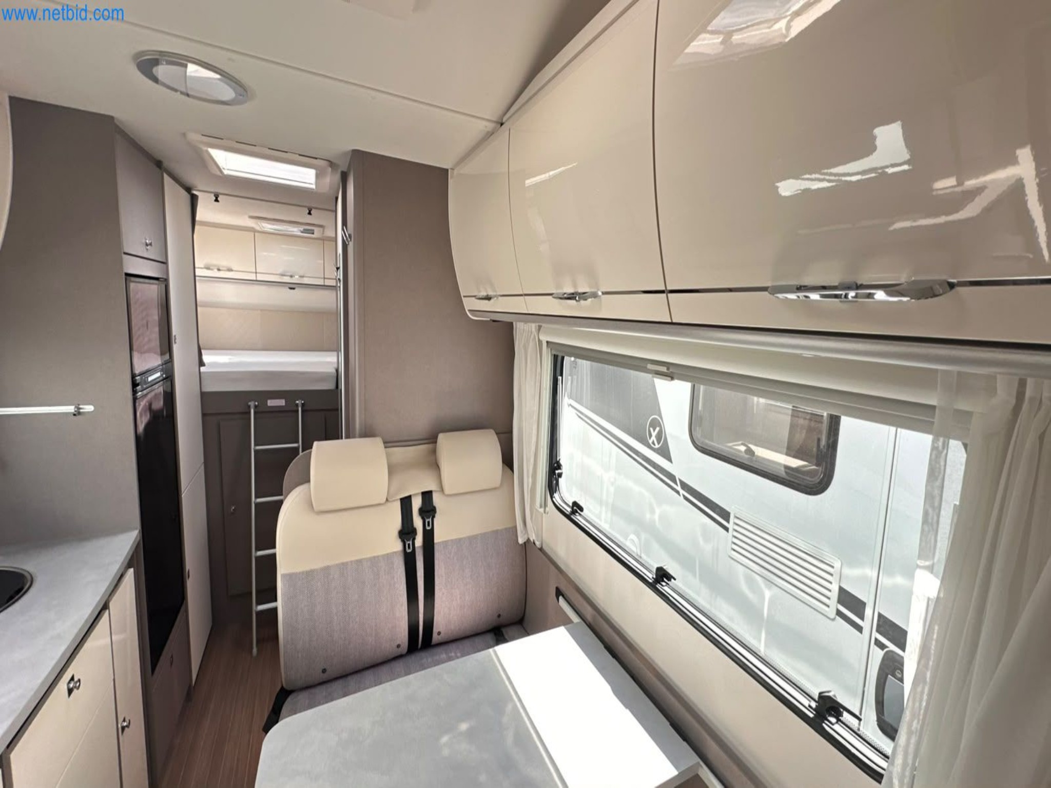 Motorhomes and recreational vehicles, travel trailers, caravan accessories, trucks, office and workshop equipment-13
