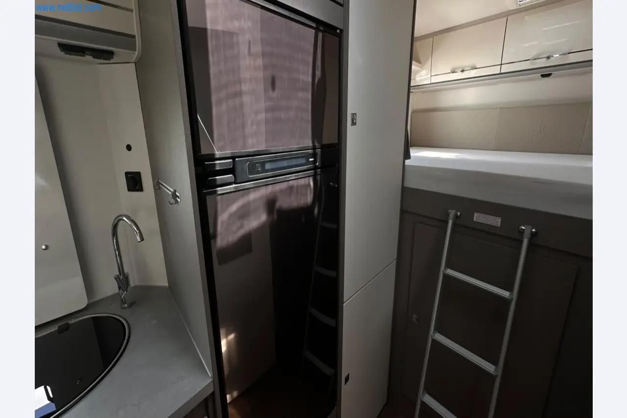 Motorhomes and recreational vehicles, travel trailers, caravan accessories, trucks, office and workshop equipment-5