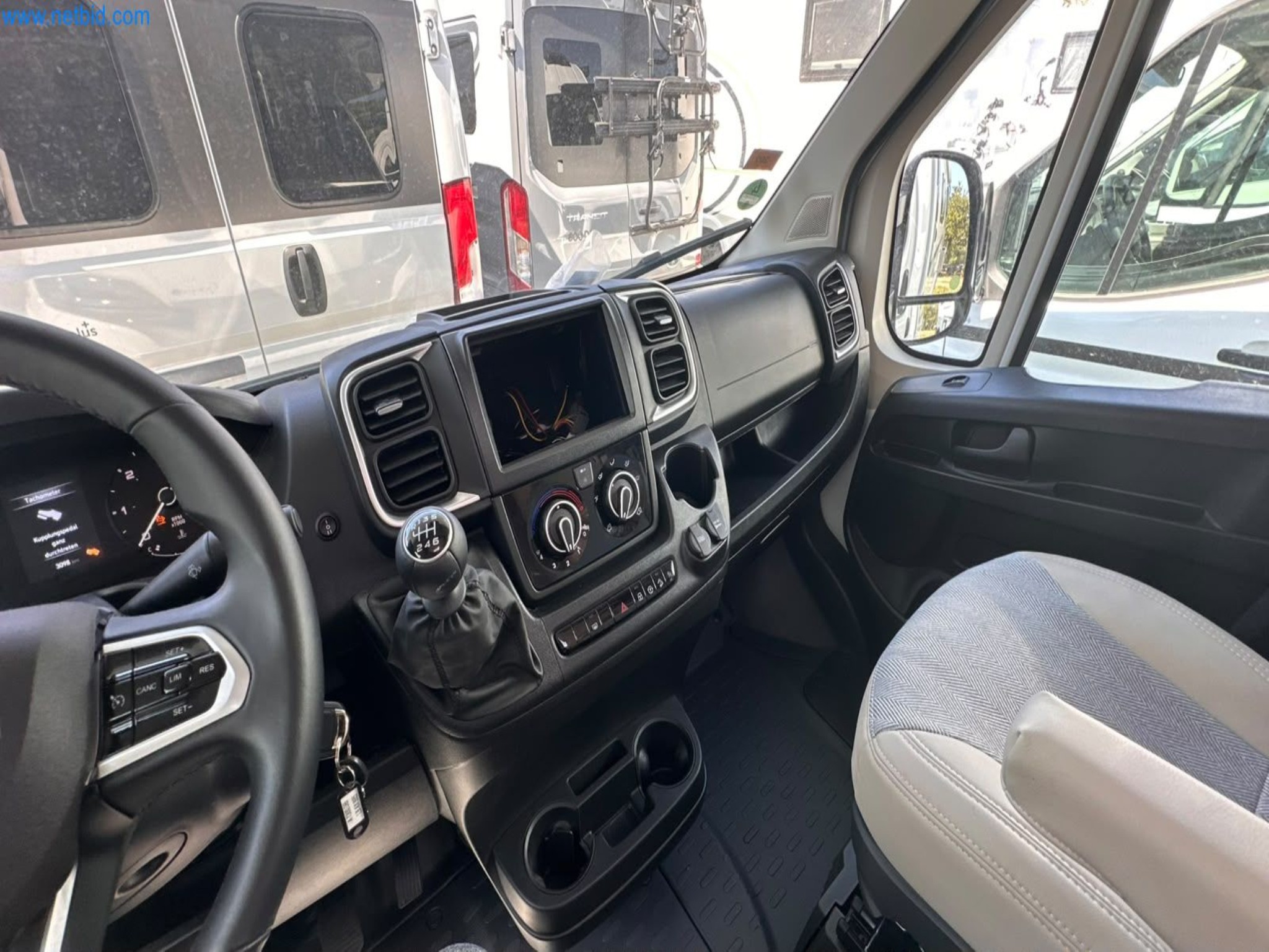 Motorhomes and recreational vehicles, travel trailers, caravan accessories, trucks, office and workshop equipment-7