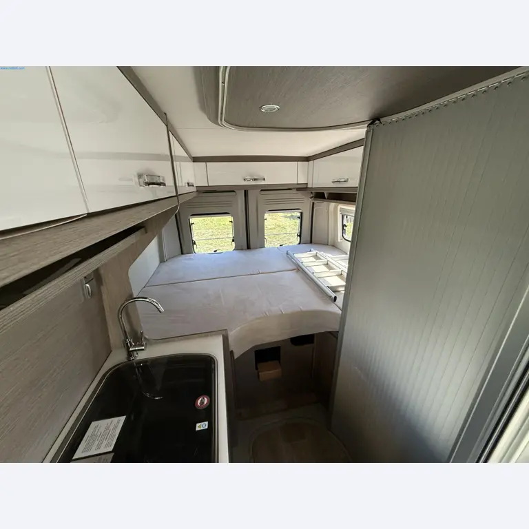 Motorhomes and recreational vehicles, travel trailers, RV accessories, trucks, office and workshop equipment-13