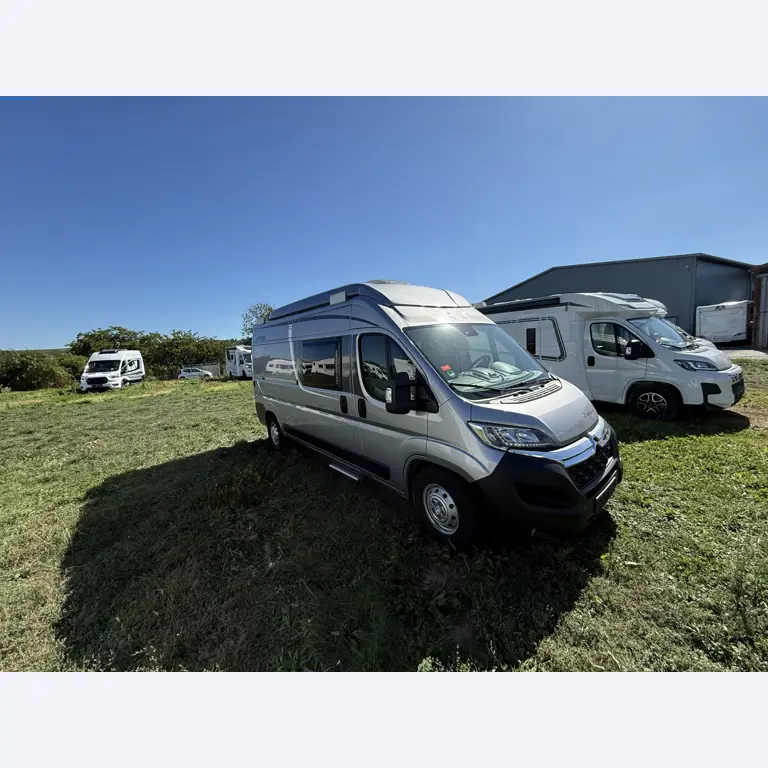 Motorhomes and recreational vehicles, travel trailers, RV accessories, trucks, office and workshop equipment-7