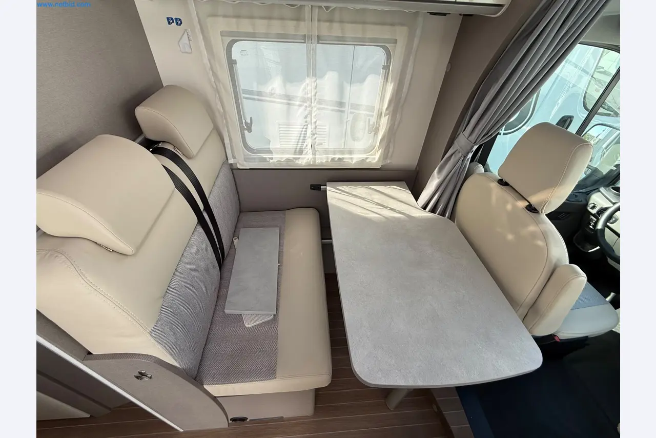 Motorhomes and recreational vehicles, travel trailers, caravan accessories, trucks, office and workshop equipment-11