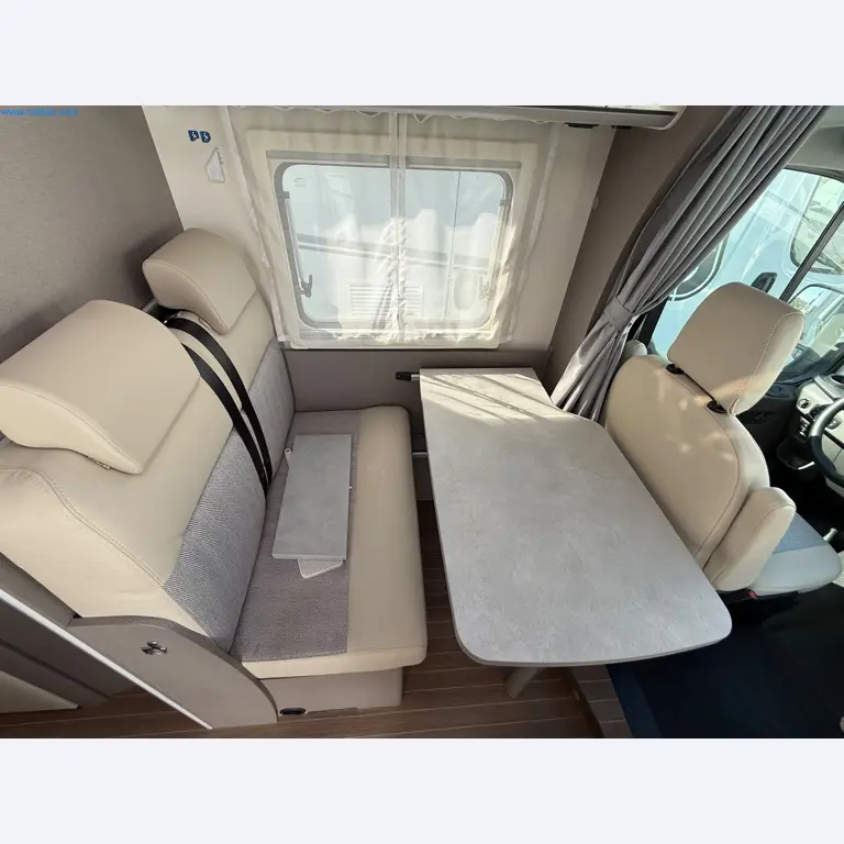 Motorhomes and recreational vehicles, travel trailers, caravan accessories, trucks, office and workshop equipment-11