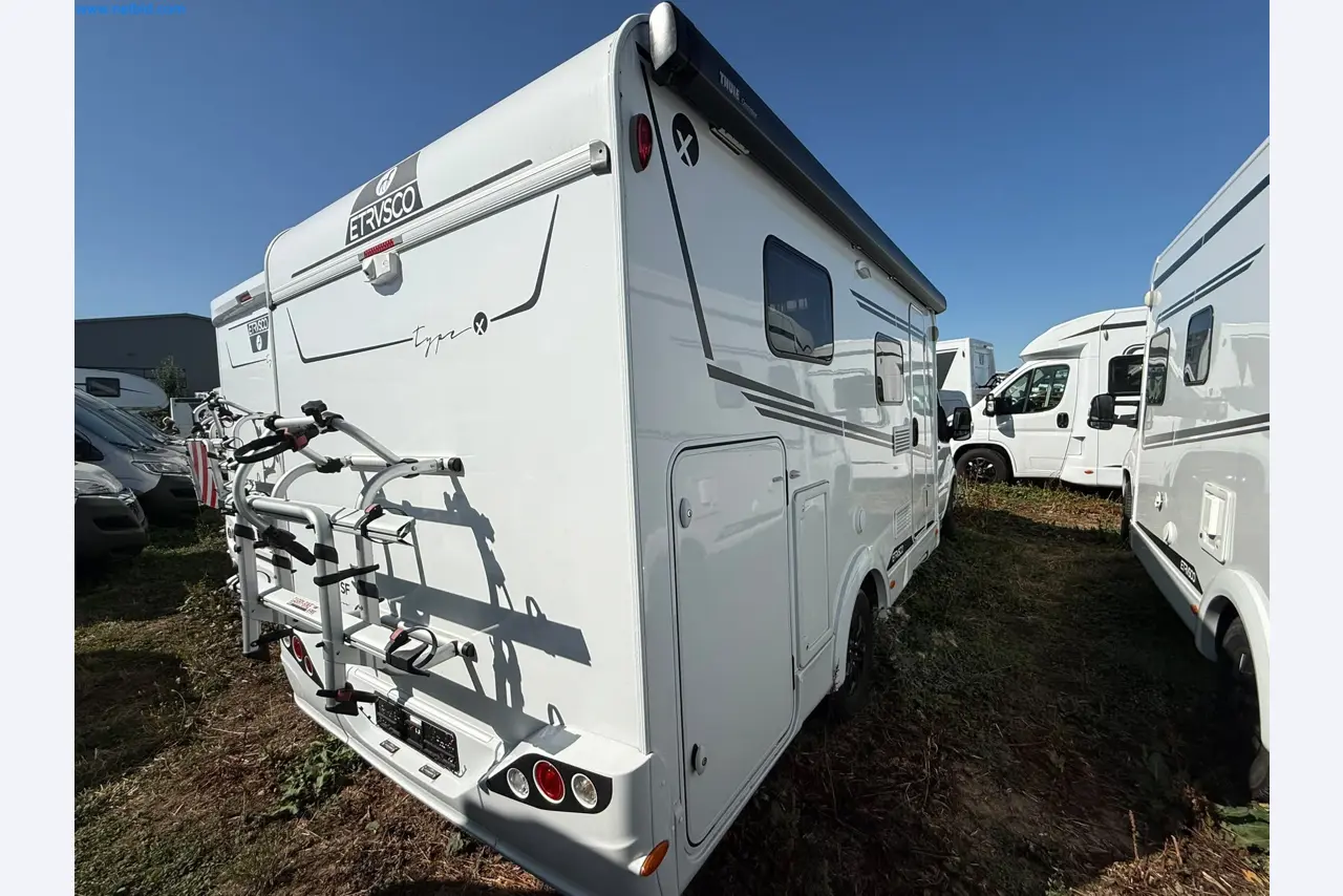 Motorhomes and recreational vehicles, travel trailers, caravan accessories, trucks, office and workshop equipment-7