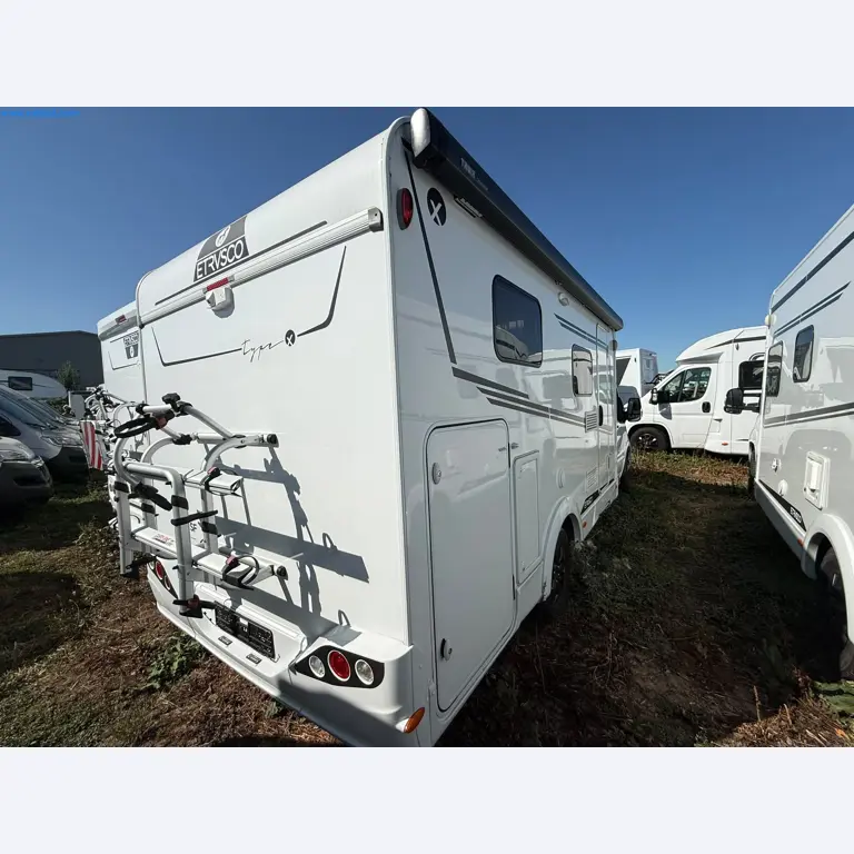 Motorhomes and recreational vehicles, travel trailers, caravan accessories, trucks, office and workshop equipment-7