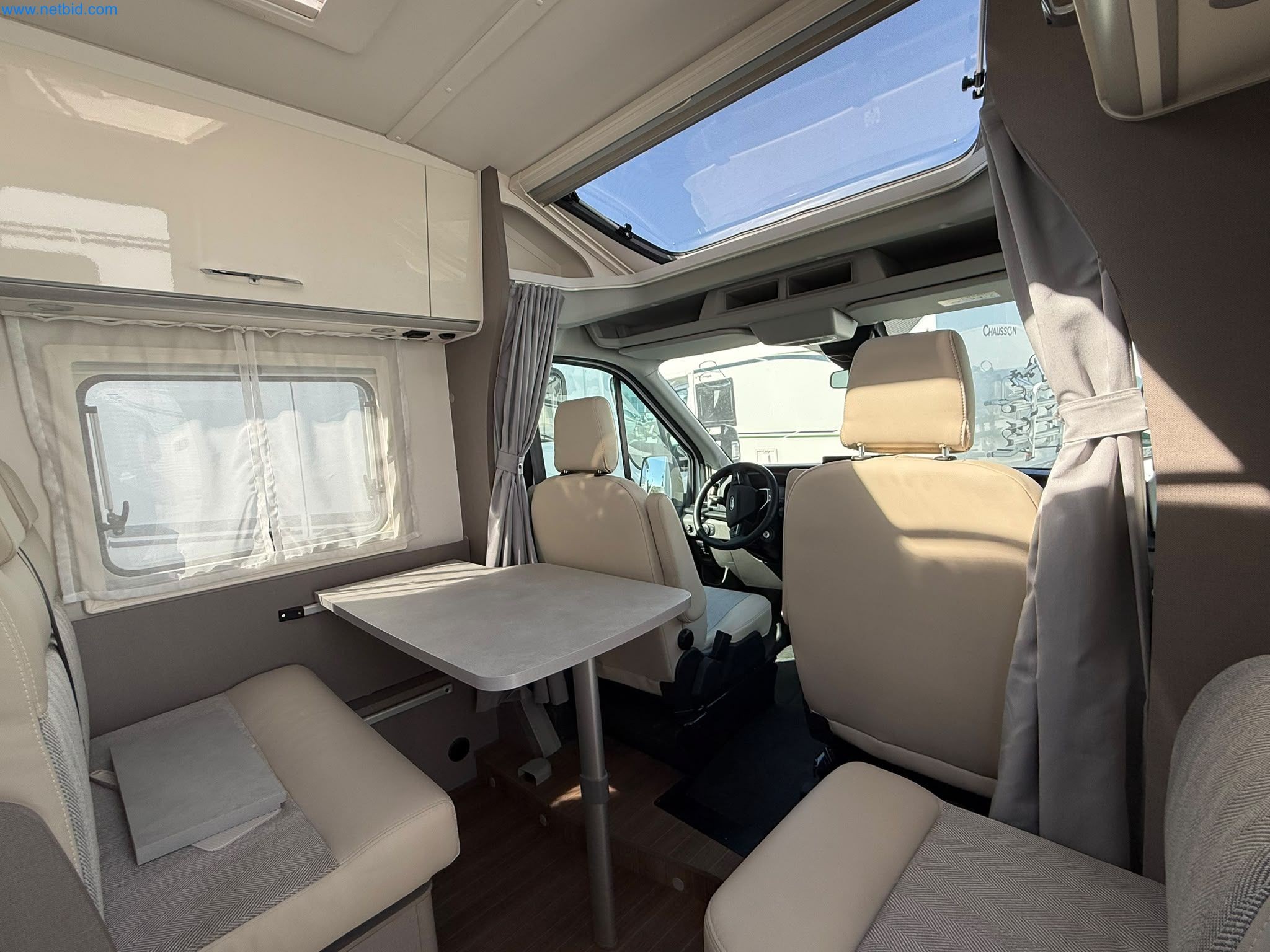 Motorhomes and recreational vehicles, travel trailers, caravan accessories, trucks, office and workshop equipment-8
