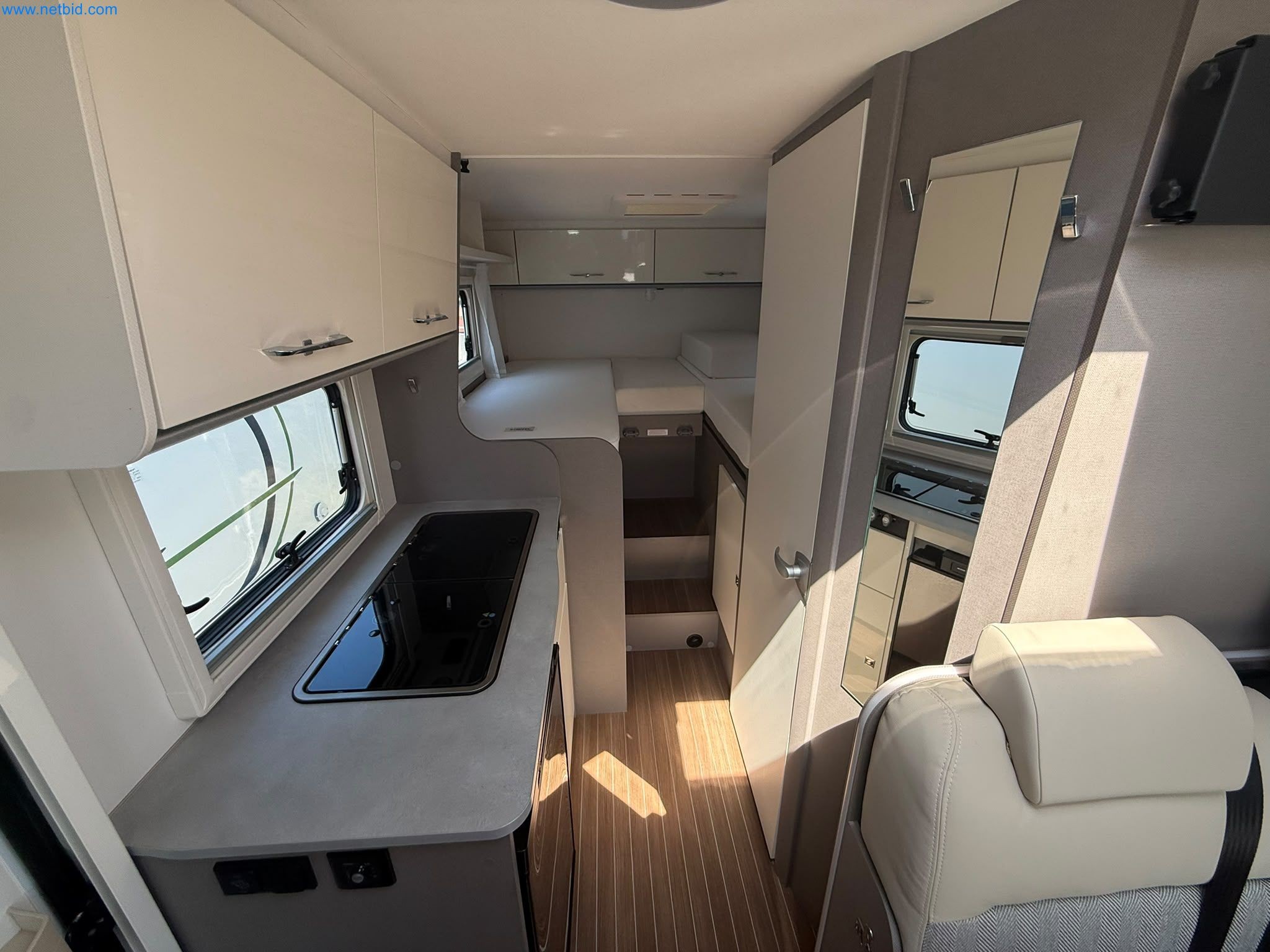 Motorhomes and recreational vehicles, travel trailers, caravan accessories, trucks, office and workshop equipment-5
