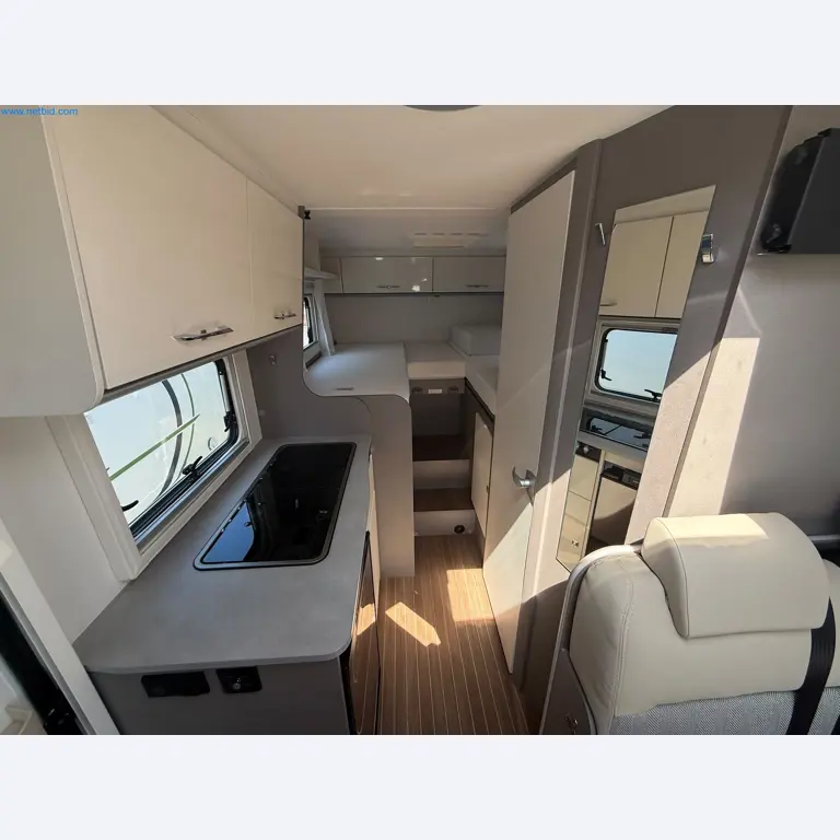Motorhomes and recreational vehicles, travel trailers, caravan accessories, trucks, office and workshop equipment-5