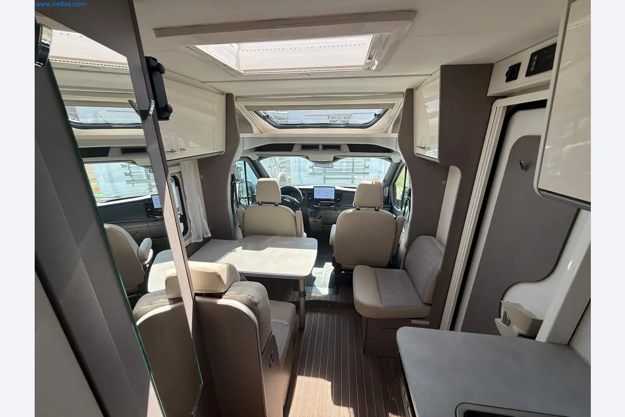 Motorhomes and recreational vehicles, travel trailers, caravan accessories, trucks, office and workshop equipment-7