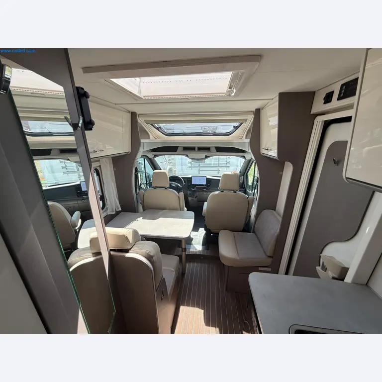 Motorhomes and recreational vehicles, travel trailers, caravan accessories, trucks, office and workshop equipment-7