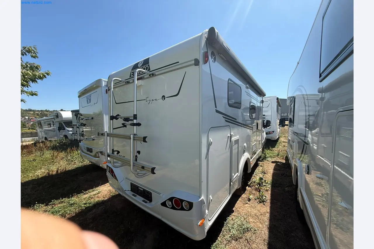 Motorhomes and recreational vehicles, travel trailers, caravan accessories, trucks, office and workshop equipment-10