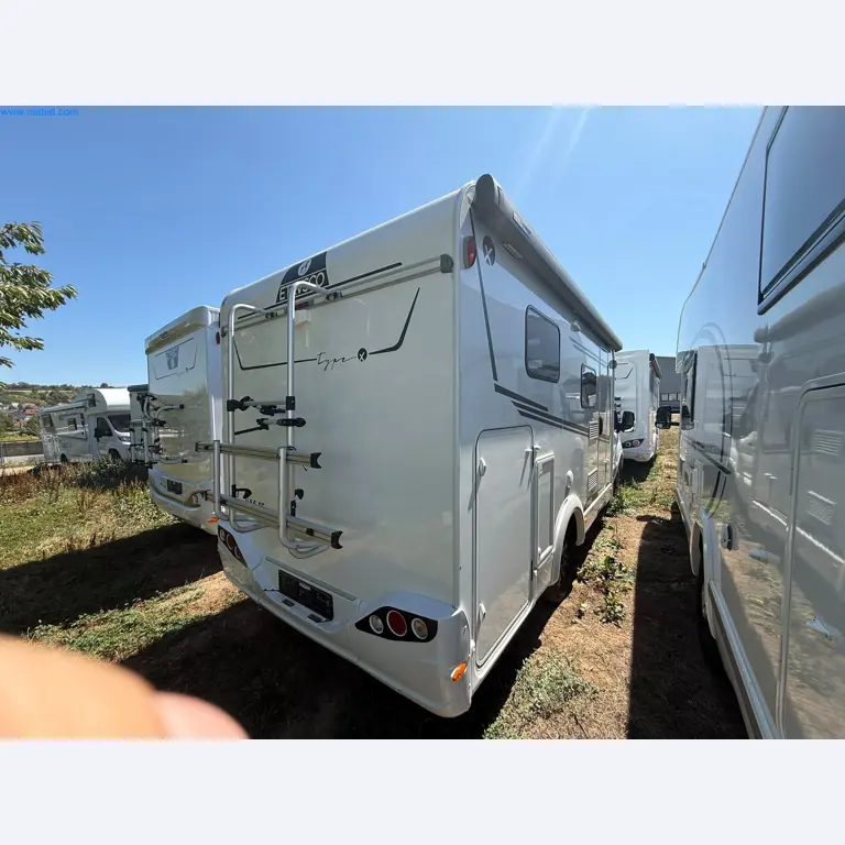 Motorhomes and recreational vehicles, travel trailers, caravan accessories, trucks, office and workshop equipment-10