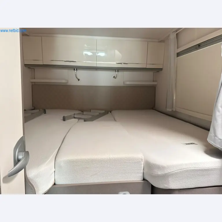 Motorhomes and recreational vehicles, travel trailers, caravan accessories, trucks, office and workshop equipment-11