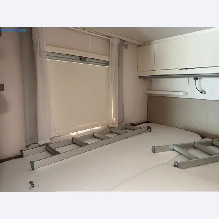 Motorhomes and recreational vehicles, travel trailers, caravan accessories, trucks, office and workshop equipment-12