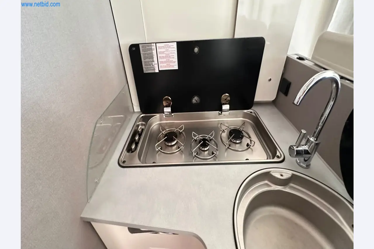 Motorhomes and recreational vehicles, travel trailers, caravan accessories, trucks, office and workshop equipment-13