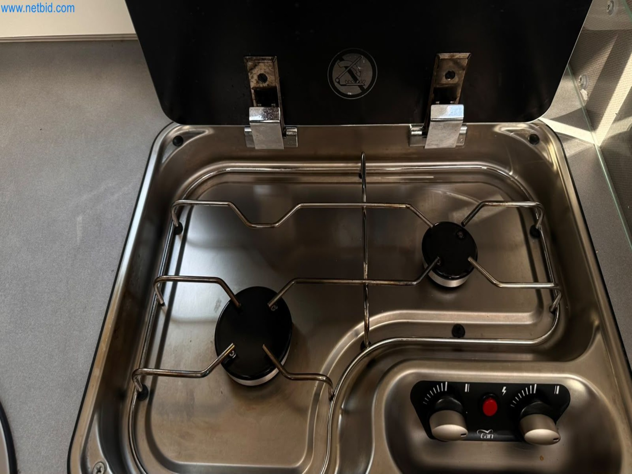 Motorhomes and recreational vehicles, travel trailers, caravan accessories, trucks, office and workshop equipment-16