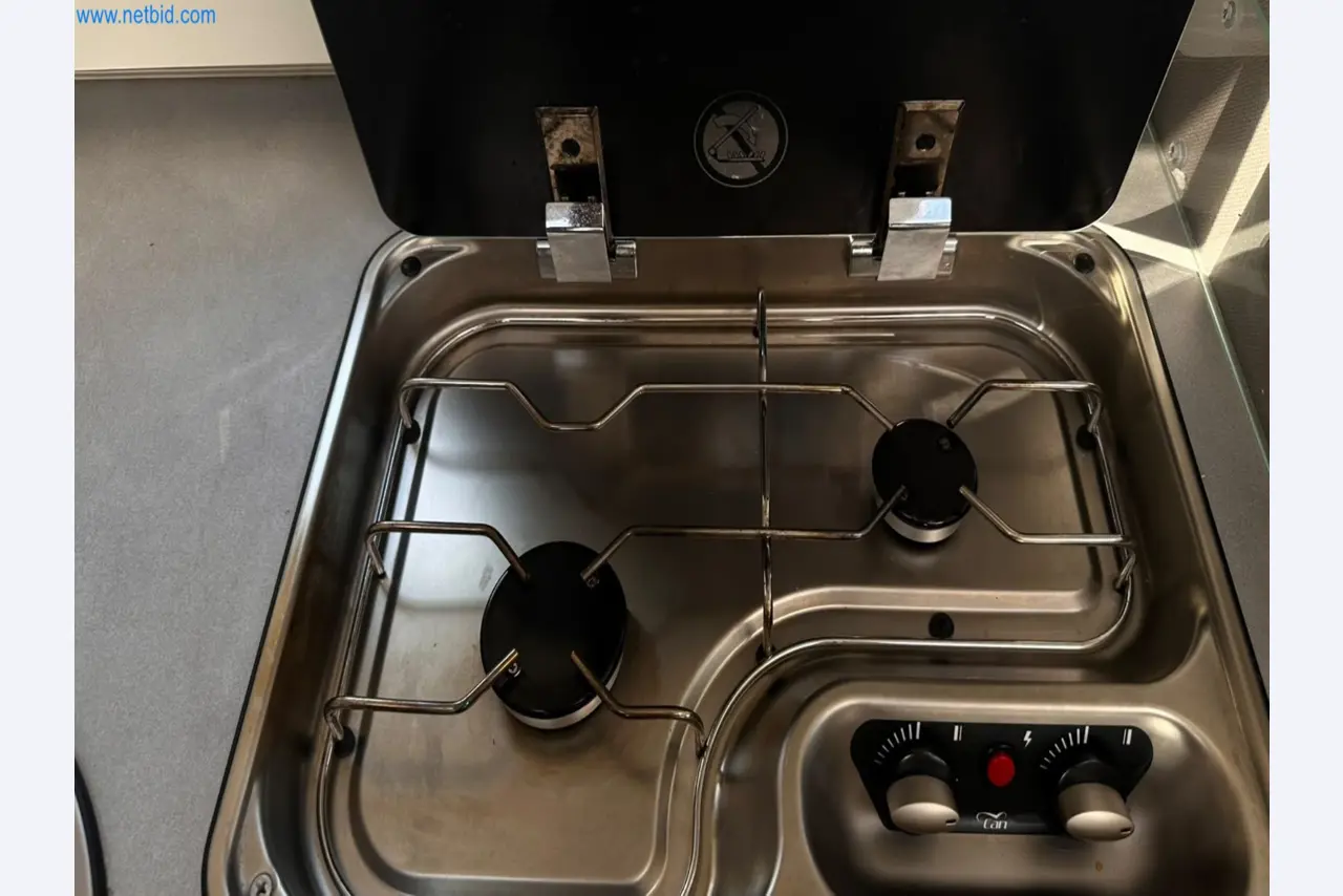 Motorhomes and recreational vehicles, travel trailers, caravan accessories, trucks, office and workshop equipment-16