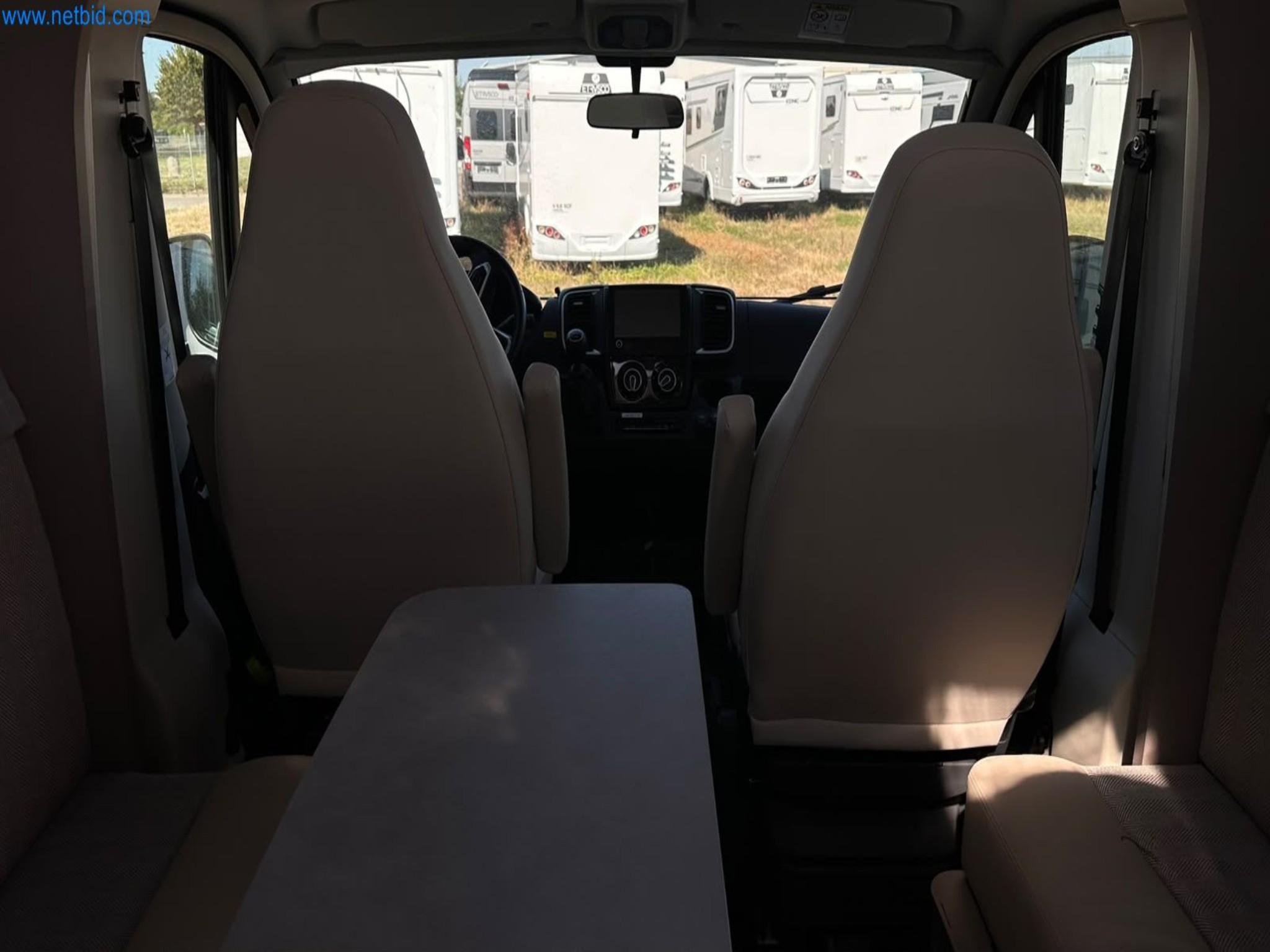 Motorhomes and recreational vehicles, travel trailers, caravan accessories, trucks, office and workshop equipment-25